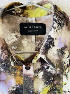 UNITED TOKYO 抽象模様 長袖シャツ フリーサイズのサムネイル
