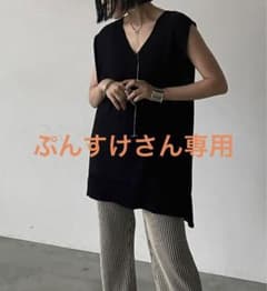 AICオーバーサイズニットベスト　ブラックのサムネイル