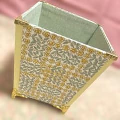 ✻*˸ꕤ*˸*⋆カルトナージュ✻*˸ꕤ*˸ 卓上ボックス脚付きのサムネイル