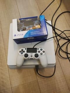 PlayStation®4 ホワイト500GB　2200Aのサムネイル