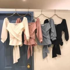 ダズリン バッククロスリボンハーフスリーブトップスのサムネイル
