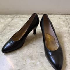 Salvatore Ferragamo ブラック パンプス ハイヒールのサムネイル