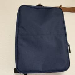 無印良品 MUJI ＰＣ収納ポケット付撥水リュックにもなるバッグのサムネイル
