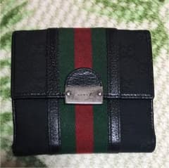 GUCCI 折りたたみ財布のサムネイル