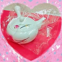 ♥新品箱あり♥有田焼　小ぶり　可愛い　花柄急須のサムネイル