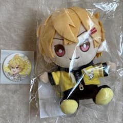 すにすて おすわりぬいぐるみ 等身缶バッジ やなとくん - メルカリ