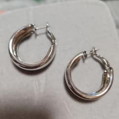 ボリューム フープピアス シルバーカラーのサムネイル