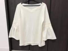 Auie F 秋冬用トップスのサムネイル