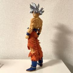 이치 반 쿠지 Extreme Saiyan 신성한 극의 손오공 A상