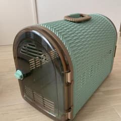 ペットキャリーのサムネイル