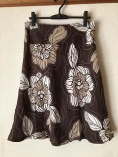H&M フラワープリント フレアスカート EUR 38のサムネイル