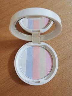 アクセーヌ 　フェイスパウダーのサムネイル