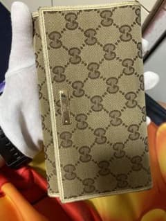 グッチ 財布　gucciのサムネイル