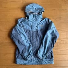 THE NORTH FACE マウンテンパーカーのサムネイル