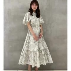 美品試着のみ　リエンダ　ワンピース　Mのサムネイル