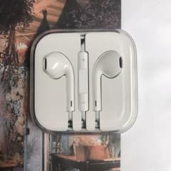 iPhone イヤホンのサムネイル