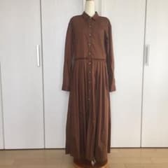 ロングワンピースのサムネイル