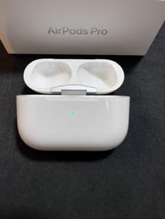 AirPods Pro 第一世代　充電ケース 　純正のサムネイル