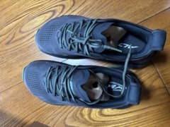 新品未使用ALTRA OLYMPUS 5 8.5のサムネイル