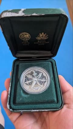 1オンス 銀貨 Sydney 2000 オリンピック記念銀貨 ケース入り - メルカリ