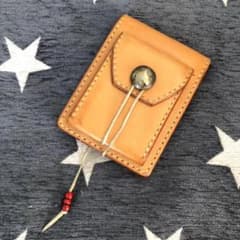 UES 二つ折り財布（牛革・コンチョ・オールドビーズ）usedのサムネイル