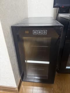 美品 小型冷蔵庫23L 7-18℃ SHR023A ブルーライト ワインセラーのサムネイル