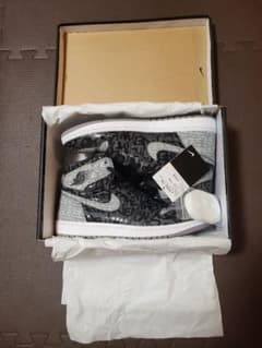 限定価格　エアジョーダン1　AIR JORDAN1 RETRO HIGH OGのサムネイル