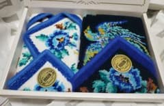 新品☆フェイラータオルハンカチ 2枚のサムネイル