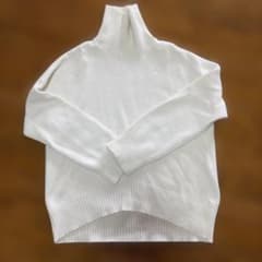 BAZILIKA カシミヤ100% タートルネックニットのサムネイル