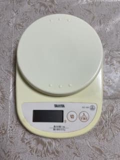 KD−189 タニタ　キッチンスケールのサムネイル