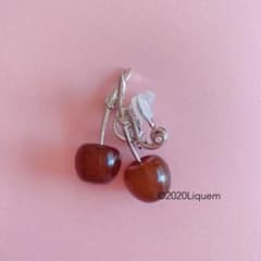 【お正月限定♡最終値下げ】Liquem チェリーイヤリング　ミニ　キッズ　チョコ