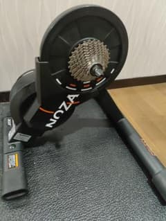xplova NOZA スマートトレーナーのサムネイル