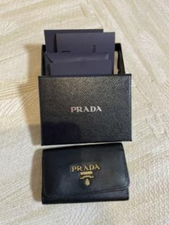 PRADA プラダのサムネイル