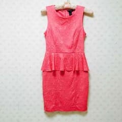 H&M新品タグ付きペプラムワンピのサムネイル