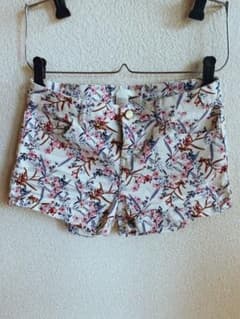 花柄 ショートパンツのサムネイル