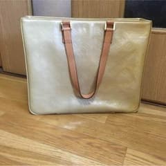 1.2回使用 ルイヴィトン 正規品エナメルスクエアバック〈プロフ必読〉のサムネイル