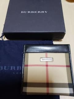 BURBERRY　小銭入れのサムネイル