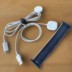 Apple Watch 純正充電ケーブル ＆ 純正バンド セットのサムネイル