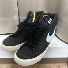 NIKE BLAZER MID 27.5cmのサムネイル