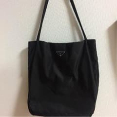 プラダ トートバックのサムネイル