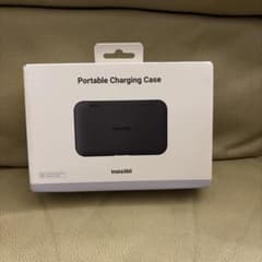 Insta360 Portable Charging Case 本体のサムネイル