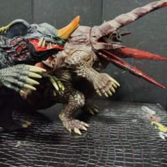 ウルトラ怪獣DXシンネロンガ.シンガボラ（ムービーモンスター） ウルトラ怪獣DXシンネロンガ.シンガボラ（ムービーモンスター） - メルカリ
