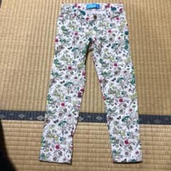 花柄パンツのサムネイル