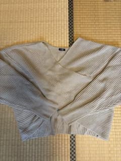 ベージュ アクリルニットセーター Mサイズ