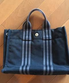 ★大幅に値下げしました★HERMES フールトゥ 無地 ハンドバッグのサムネイル