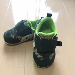 asics アシックス キッズスニーカーのサムネイル