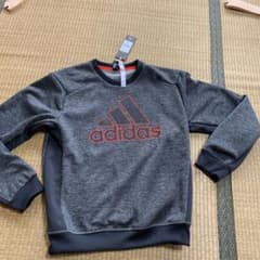 アディダスadidasのサムネイル