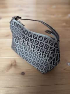 Fendi FFロゴハンドバッグのサムネイル