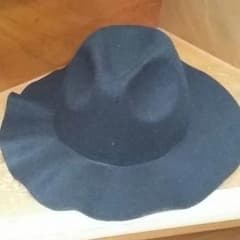 つば広ハットのサムネイル