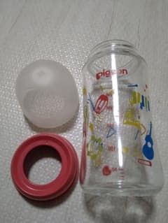 Pigeon 哺乳瓶 240ml ガラス製 母乳実感 MUSIC ピジョンのサムネイル